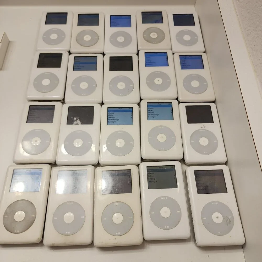 Apple iPod Photo classic 4th Generation 30GB White New Battery